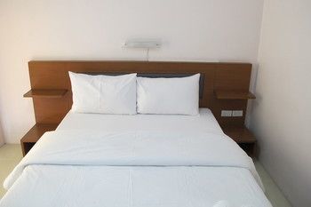 Somjai House Hotel Si Racha Exterior photo